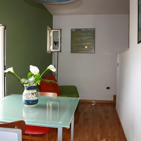 B&B Trieste&Trento Naples Exterior photo
